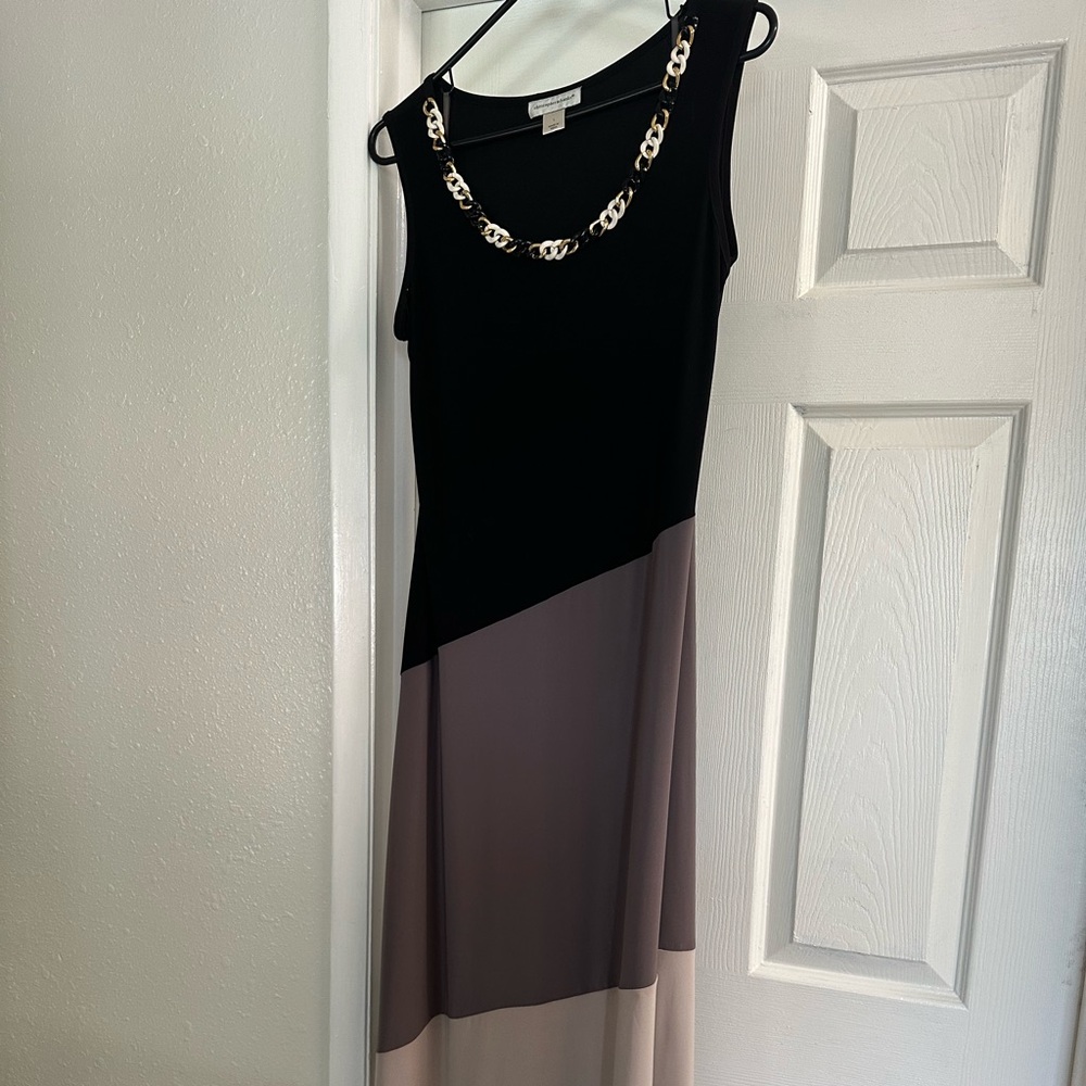 Black/taupe/beige max dress.
